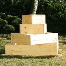 4 szintes növénypiramis teraszra, erkélyre-lapraszerelve- 120 cm x 120 cm x 80 cm – kerti magaságyás korlát